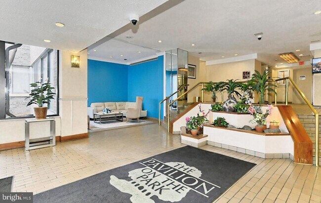 Building Photo - 5340 Holmes Run Pky