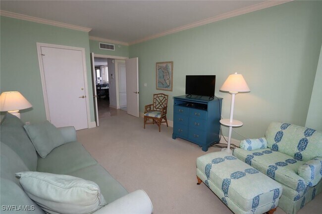 Primary Photo - 8990 Bay Colony Dr