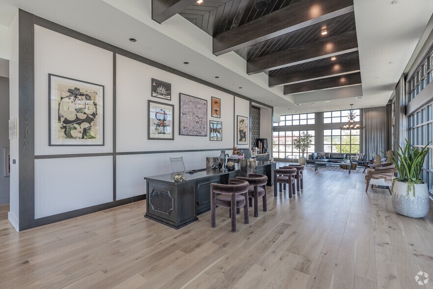Leasing Center - The Union at Stockyards