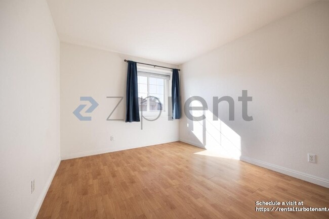 Building Photo - 740 Kirkwall Dr