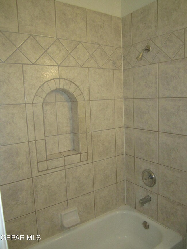 Building Photo - 12521 Tierra Serena Dr