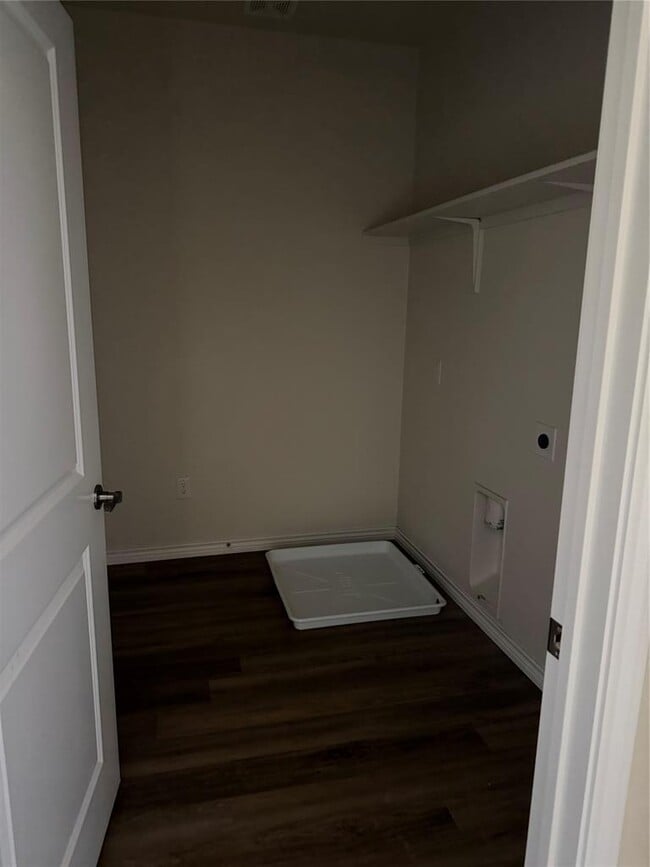 Building Photo - 510 Whirlaway Dr