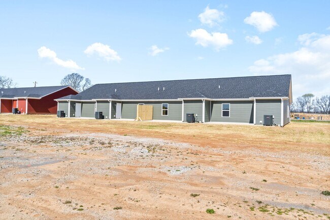 Building Photo - 2 Bedroom Apartment For Rent in Guthrie KY!