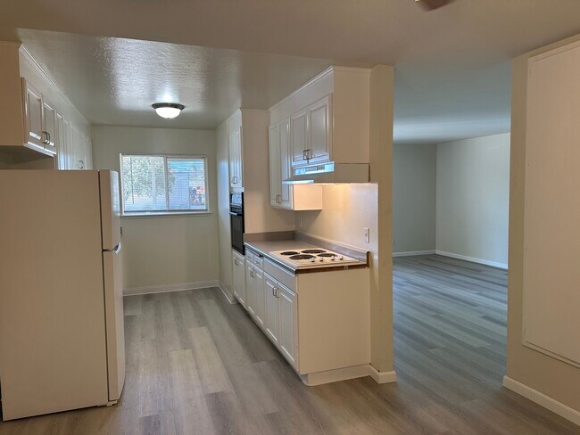 Building Photo - 1851 Nelson Way