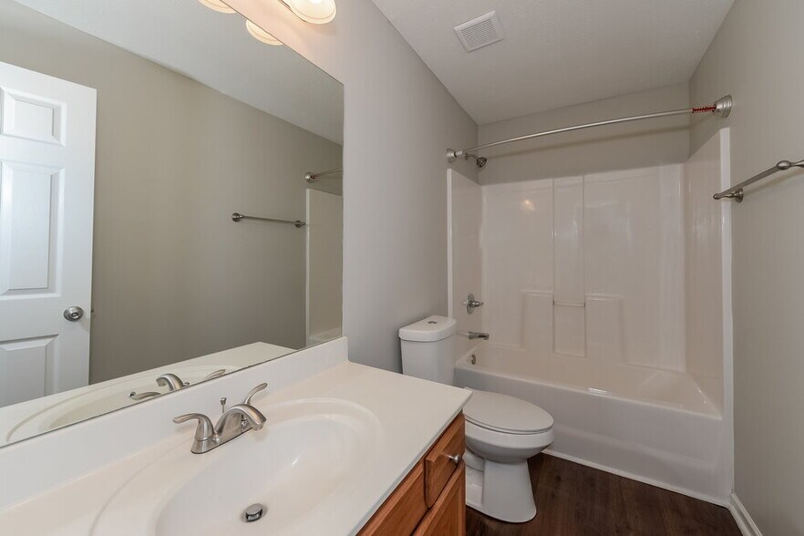 Building Photo - 3035 Ace Wintermeyer Dr