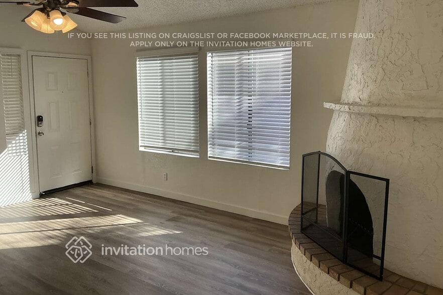 Building Photo - 921 S Val Vista Dr