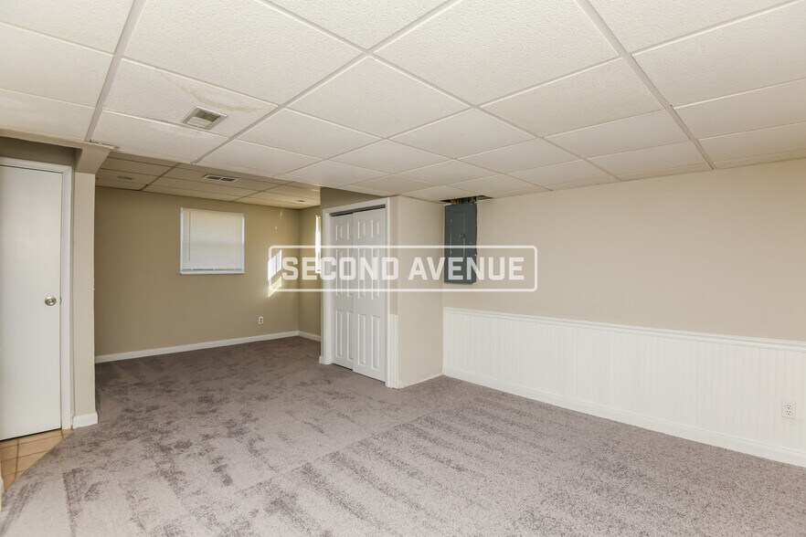 Building Photo - 402 Lehigh Dr