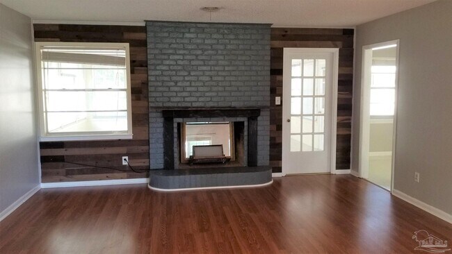 Building Photo - 4170 Capri Dr