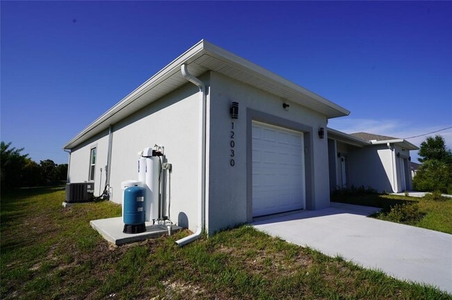 Building Photo - 12030 Tetzel Ave