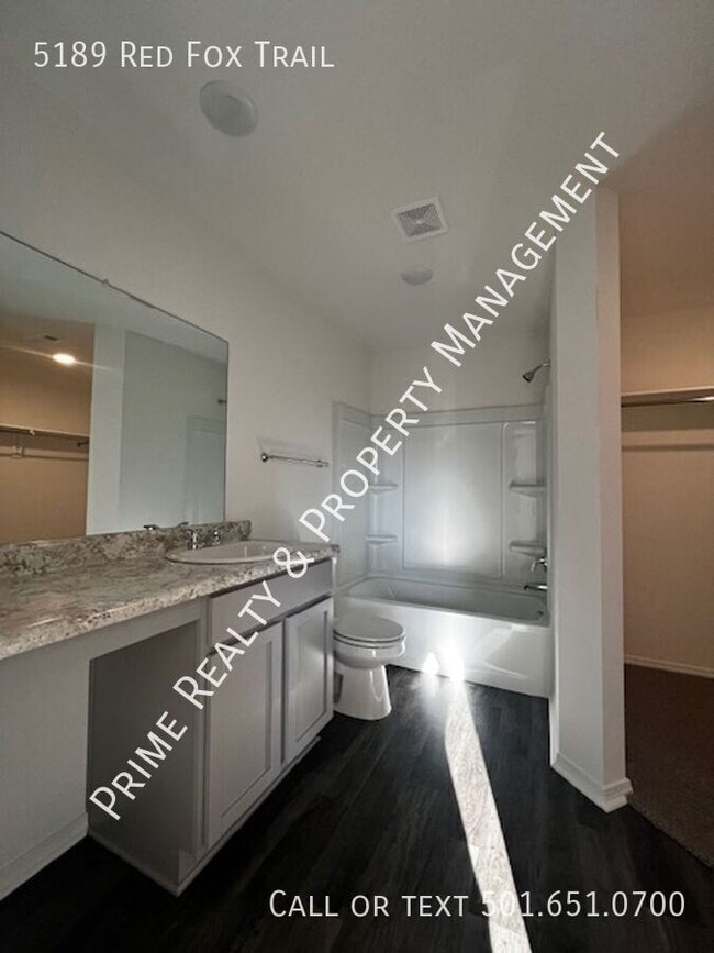 Building Photo - 5189 Red Fox Trl