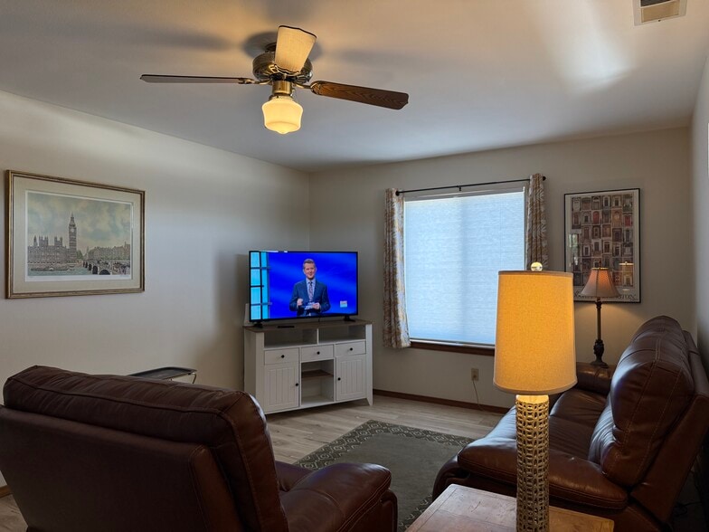 Another arrangement of the living room - 2715 Sheridan St NW