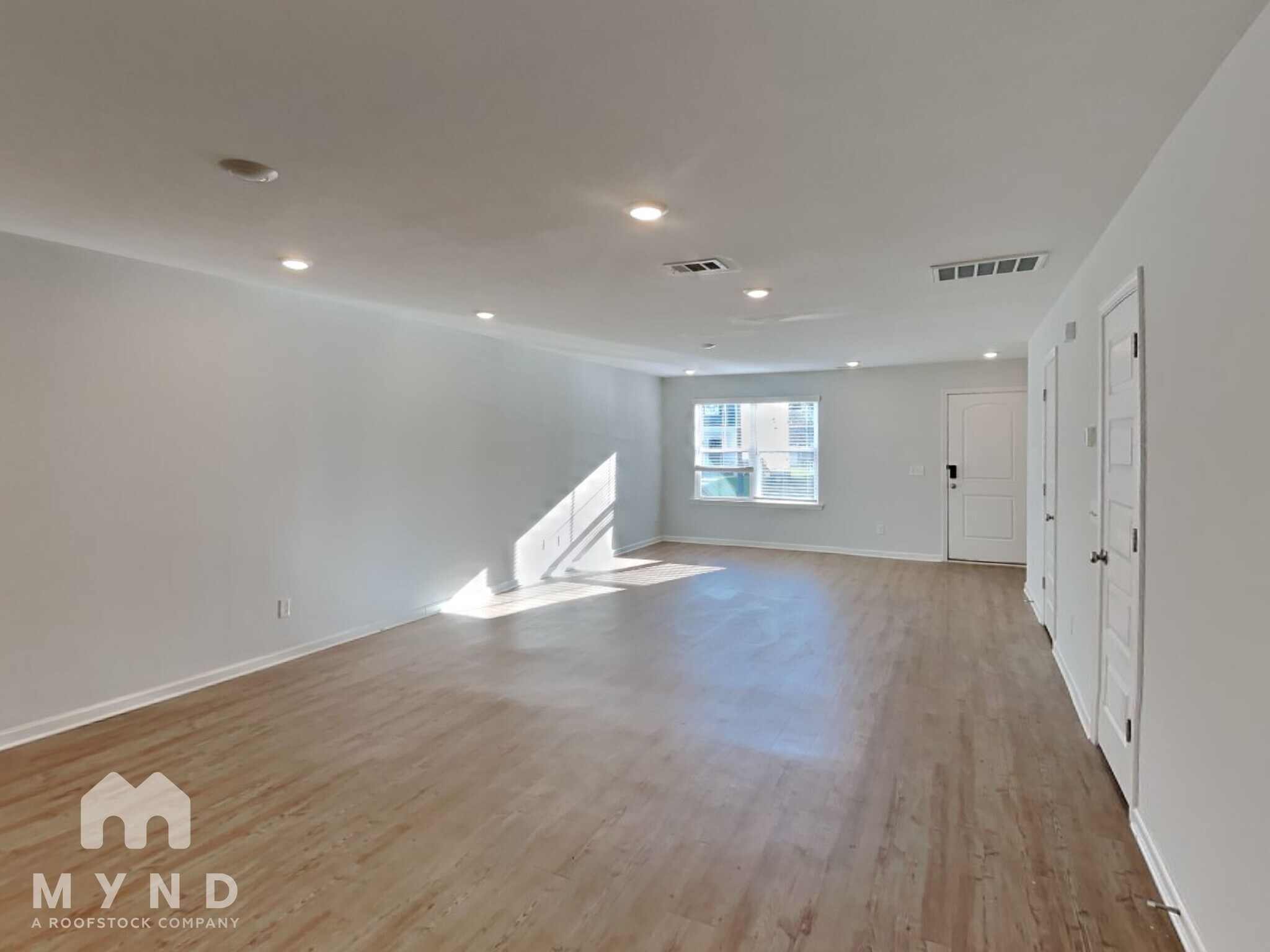Building Photo - 6 Cardinal Ct