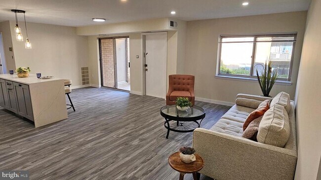 Building Photo - 5113 Crossfield Ct