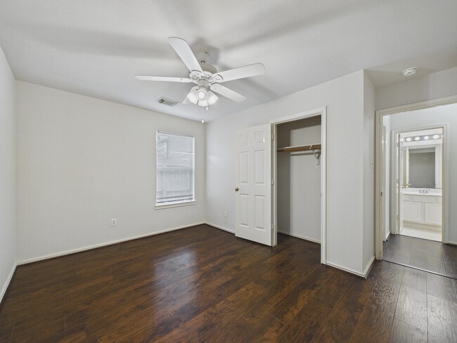 Building Photo - 1151 Andover Dr