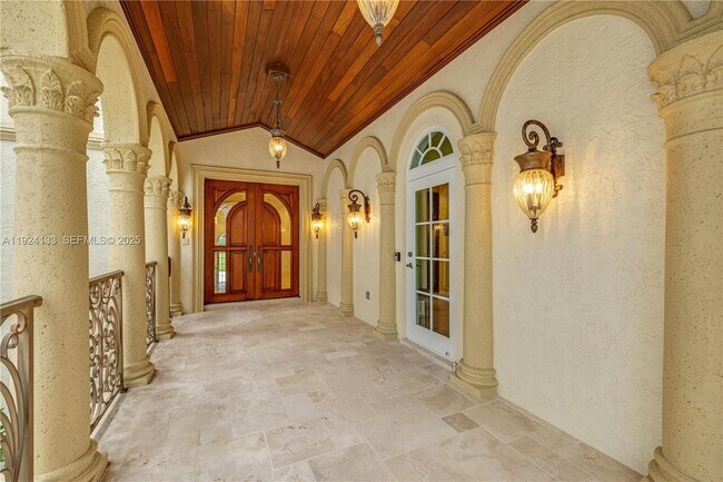 Building Photo - 13671 Deering Bay Dr