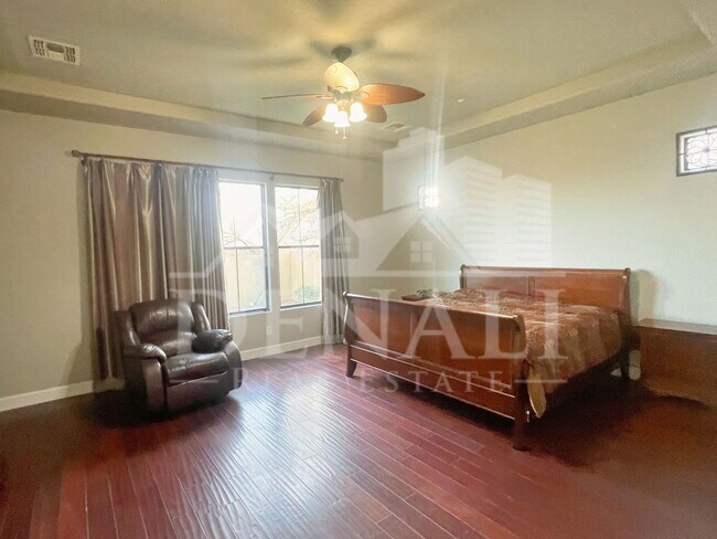 Building Photo - 9443 E Ironwood Bend