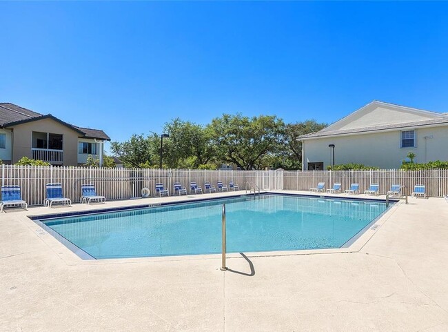 Building Photo - 9835 NW 57th Manor