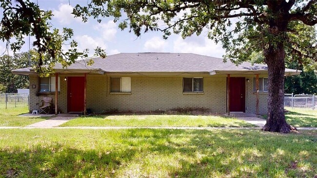 Building Photo - 16567 Farm to Market Rd 2154