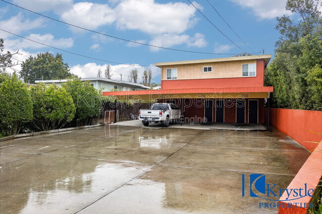 Building Photo - 455 E L St