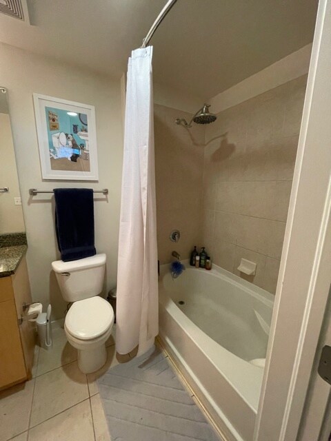 Building Photo - 1700 Bassett St