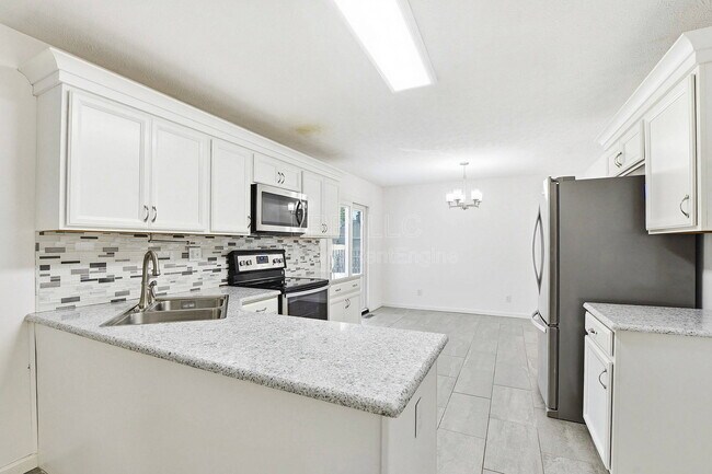 Building Photo - 6200 Winding Stream Dr