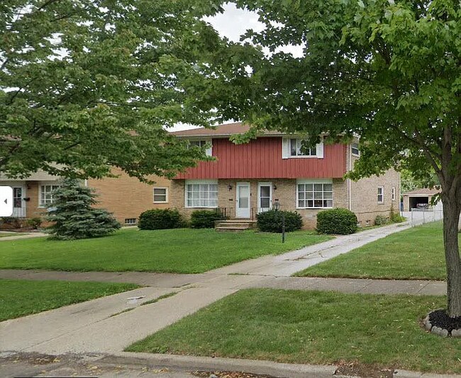 Primary Photo - 6587 Beverly Dr