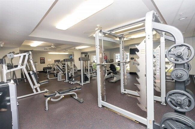 Building Photo - 3001 NE 185th St