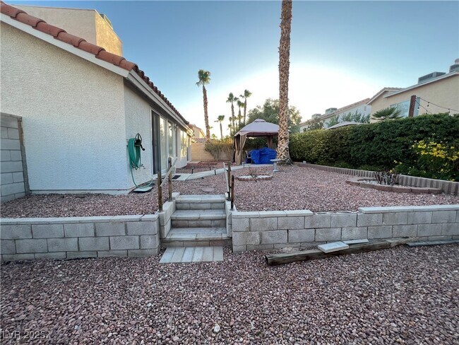 Building Photo - 7400 Alcove Glen Ct