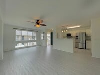 Building Photo - 95-1025-1025 Kaapeha St