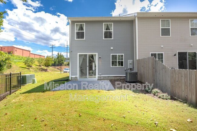 Building Photo - 5535 Wenrich Dr