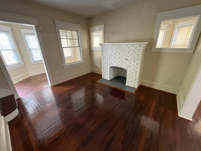 Building Photo - 2445 43rd St