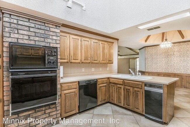 Building Photo - 4 br, 3 bath House - 6705 Stoneham Dr.