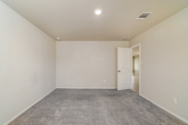 Building Photo - 170 Pasadena Pl