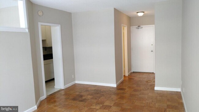 Building Photo - 5500 Friendship Blvd