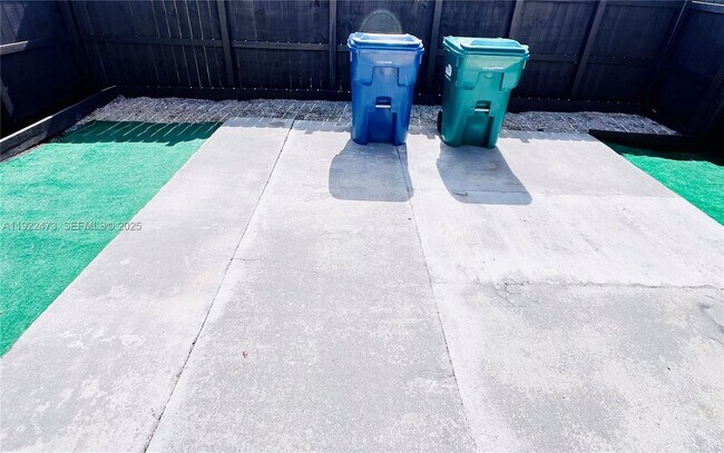 Building Photo - 14020 SW 281st Terrace