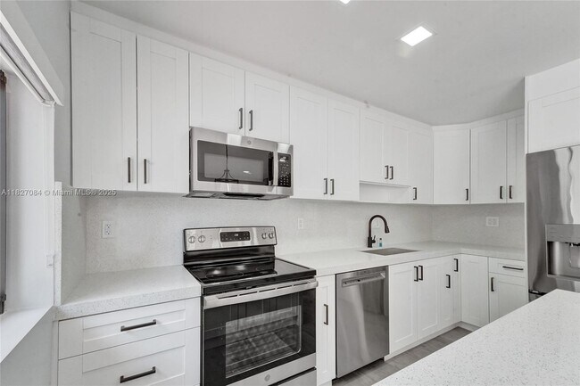 Primary Photo - 7751 SW 102nd Pl