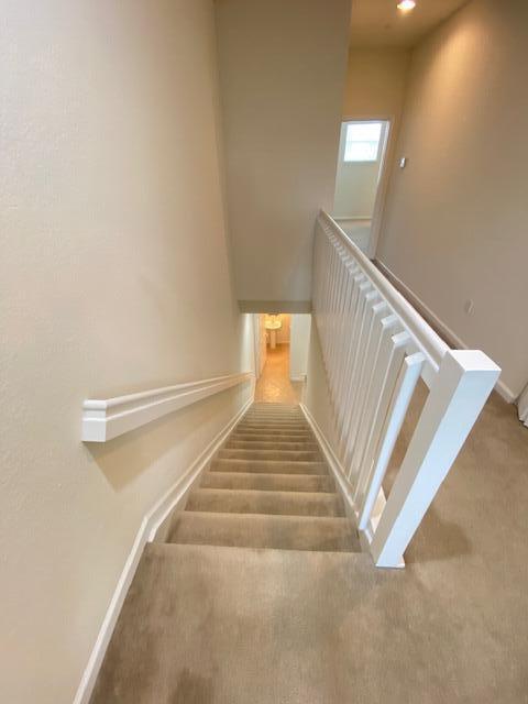 Building Photo - 221 Greenwich Cir