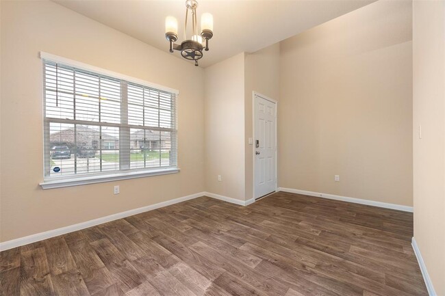 Building Photo - 202 Orchard Ln