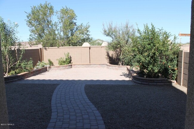 Building Photo - 14375 S Camino El Galan