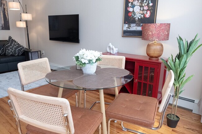 Building Photo - 234 W 112th St