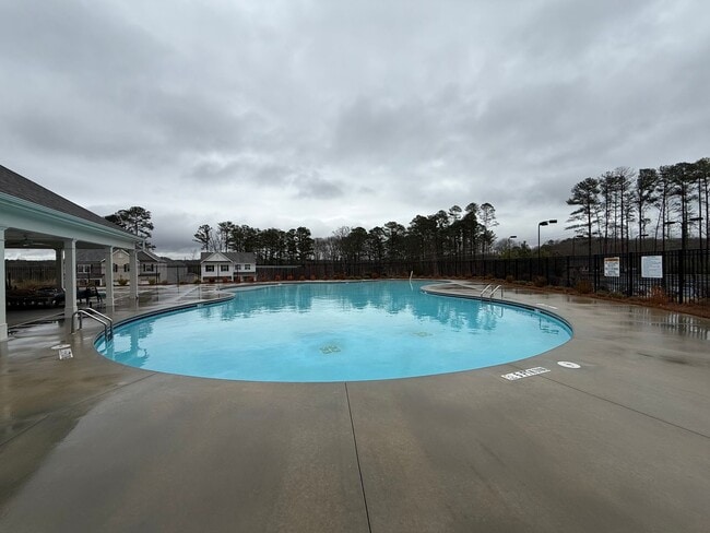 Building Photo - Beautiful and Spacious 5BR 4.5BA Home w/ Full Appliance Kitchen • Garage in Fairburn