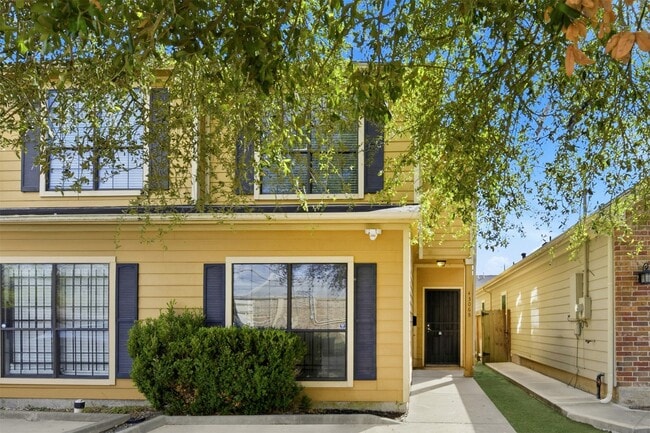 Building Photo - 4306 Maggie St