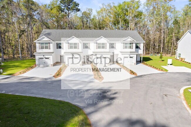 Building Photo - 70 Vining Way