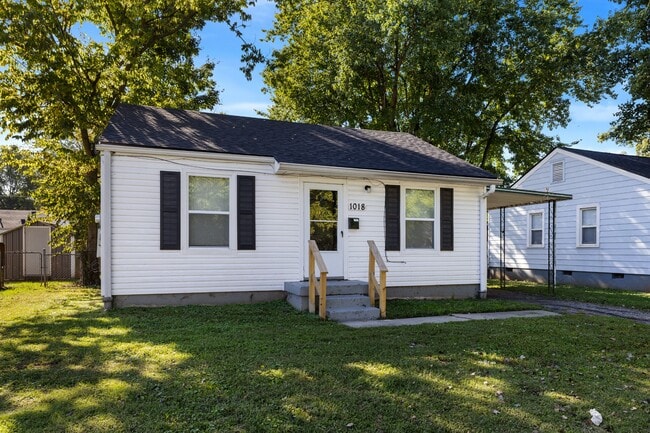 Building Photo - 1018 Navaho Pl