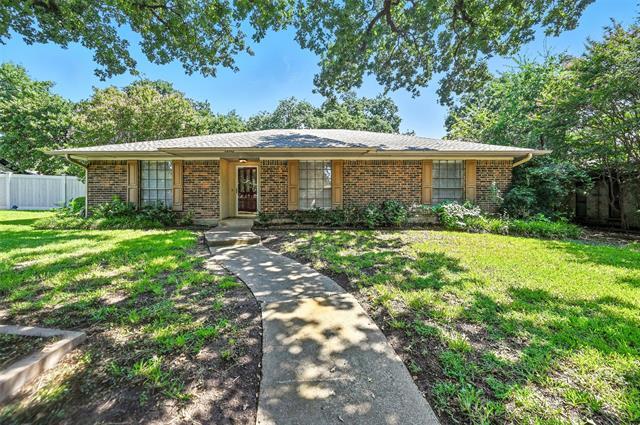 Building Photo - 1203 River Oaks Dr