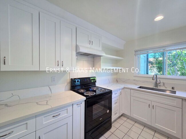 Building Photo - 1200 Opal St