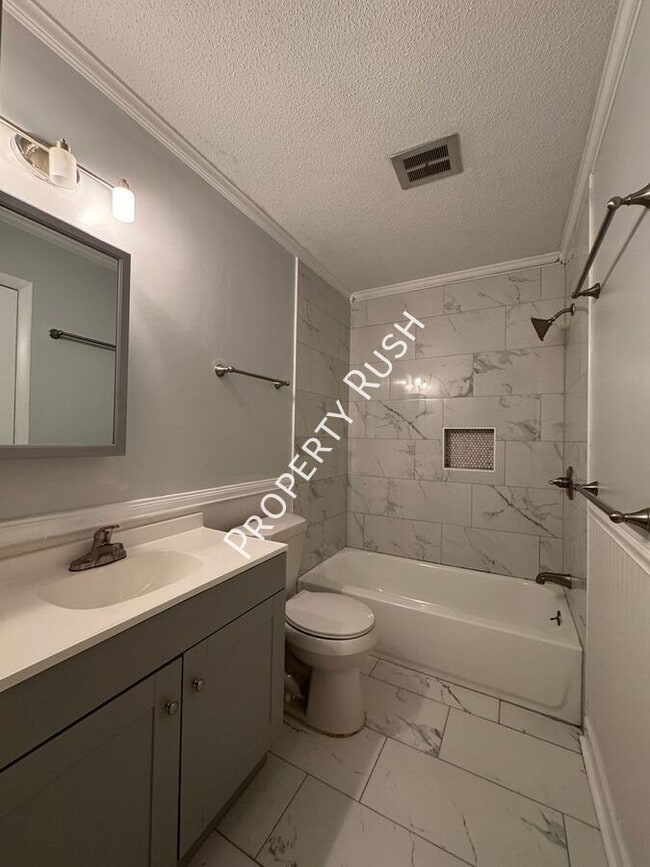 Building Photo - 3210 Joselin Ln