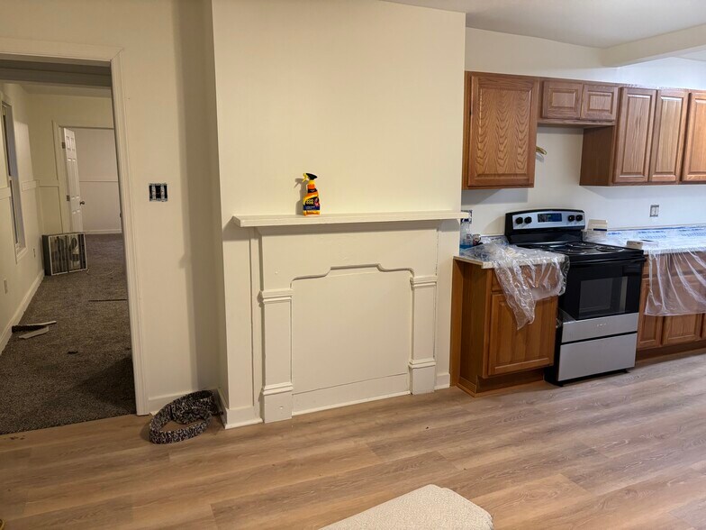Kitchen - 22 E Highland Ave