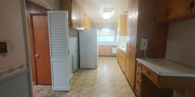 Building Photo - EB JV Jared 107