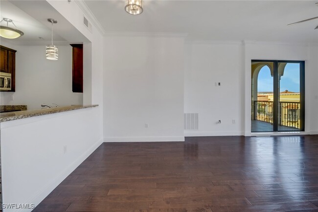 Building Photo - 23191 Fashion Dr